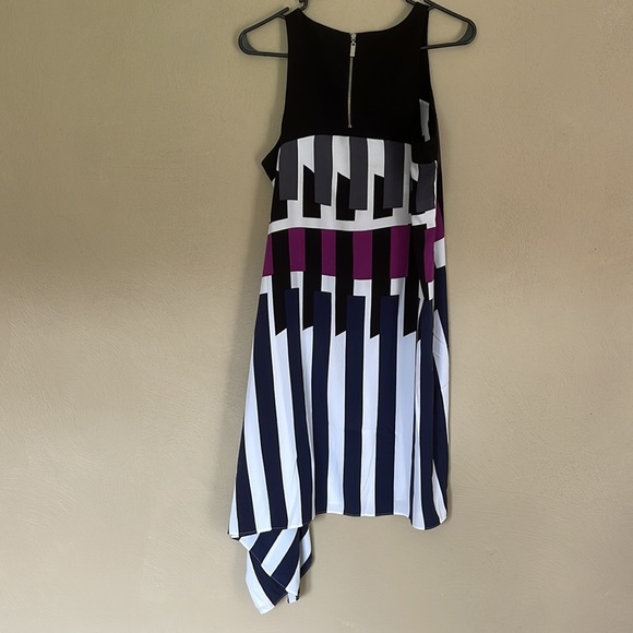 Asymmetrical style - Picture 2 of 3